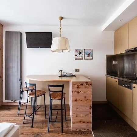Antares Hotel apartamentowy Selva di Val Gardena
