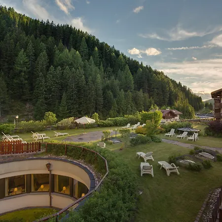 Antares Hotel apartamentowy Selva di Val Gardena