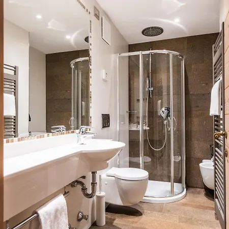 Antares Aparthotel Sëlva