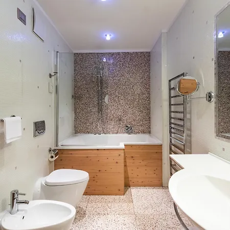 Aparthotel Antares 3*